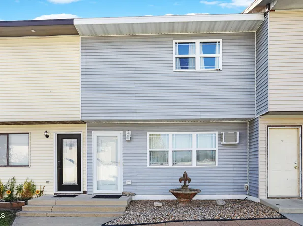 2818 22nd Ave W, Williston, ND 58801