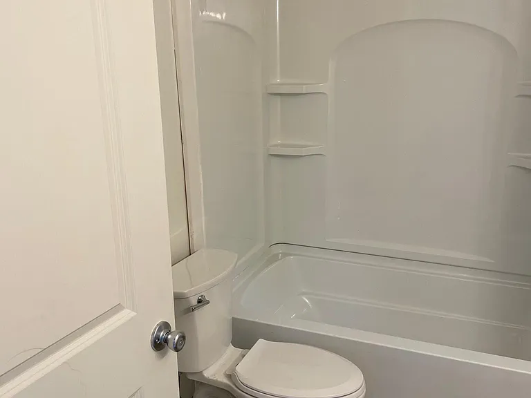 1031 Brown Ave #1 — Photo 7