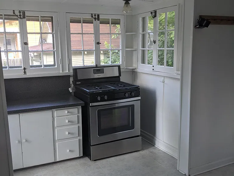 501 N Hayford Ave — Photo 11