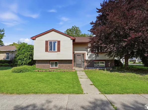 24539 Westpointe St, Brownstown, MI 48183