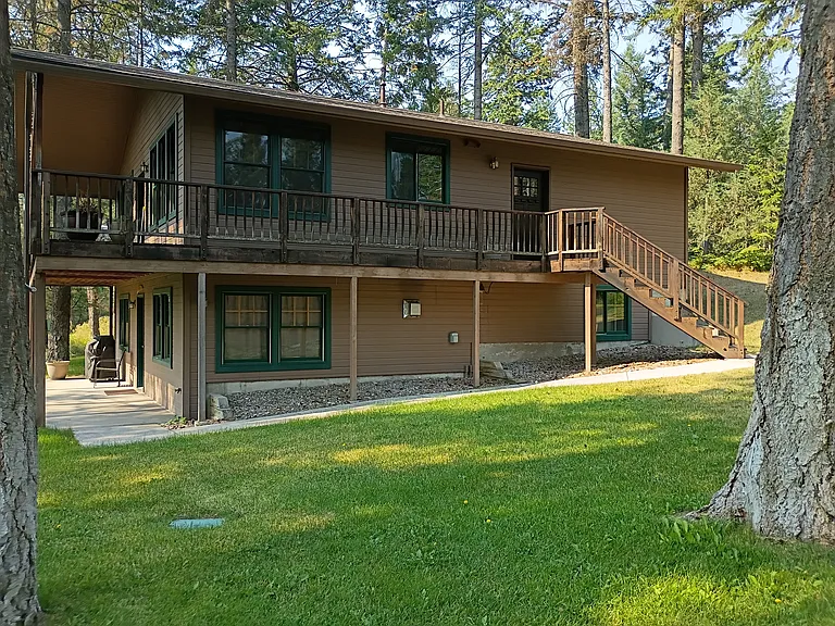 268 Lakeview Dr — Photo 2