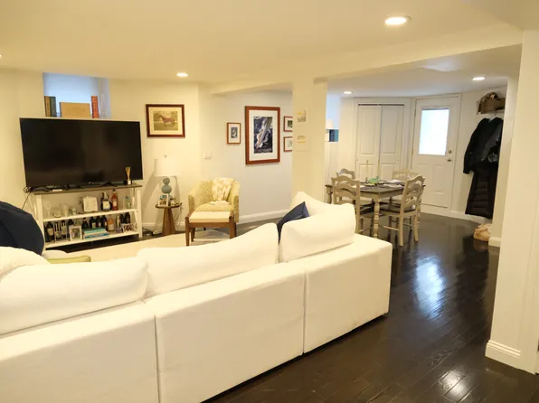 1326 Columbia Rd APT 1, South Boston, MA 02127