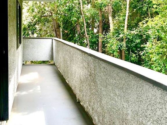 2nd image of 5263 Corteen Pl #4