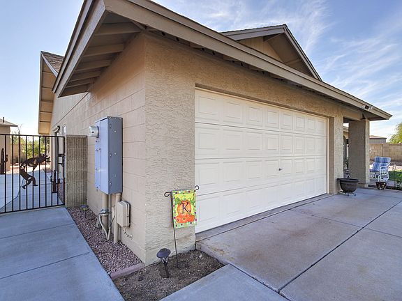4th image of 4645 E Fountain Cir
