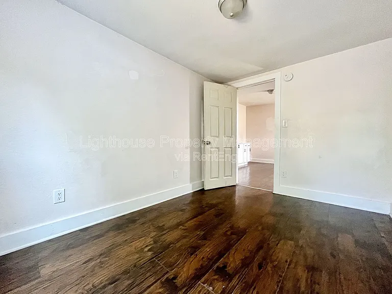 2825 Sanford St #2 — Photo 4