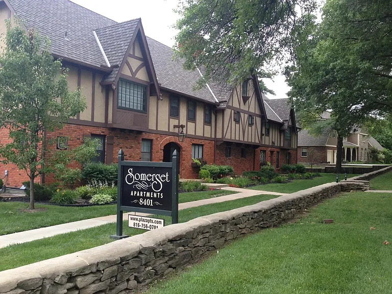 Somerset Apartments — Photo 13