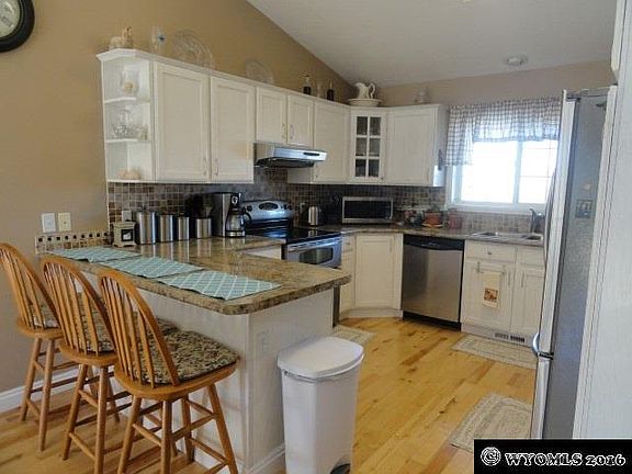 2nd image of 2055 E Teton Blvd