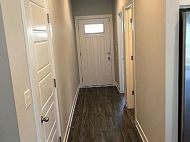 4th image of 7150 Oakpark Dr