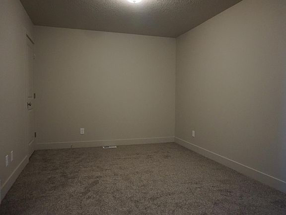 3rd image of 2696 E 600 N