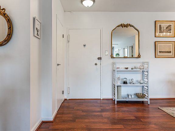 2nd image of 4200 Cathedral Ave NW #1-903