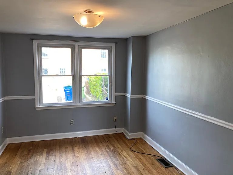 1061 Rockhill Ave — Photo 12