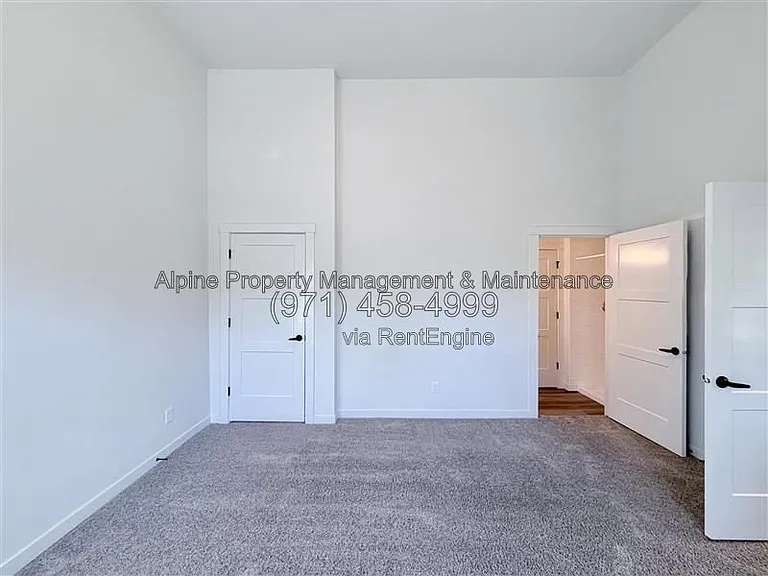 1935 SE 11th Ave #4 — Photo 11