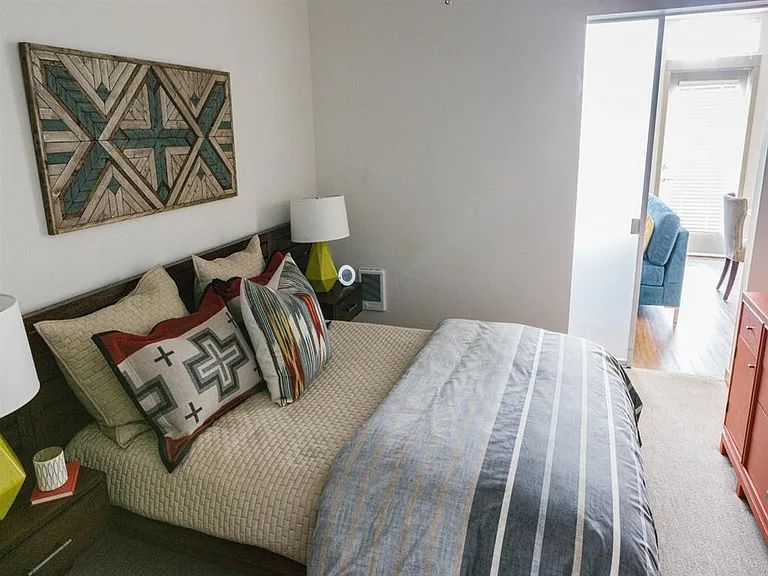 HUB 9 — Photo 10