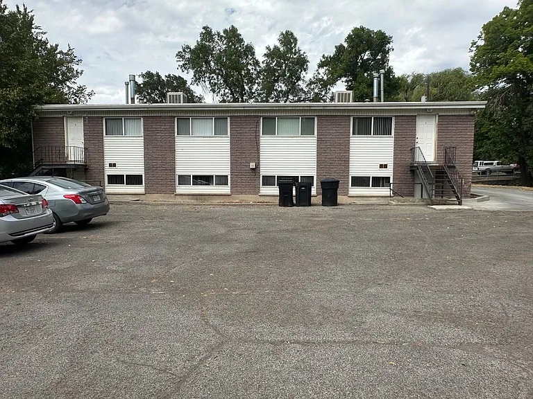 580 E 600 N — Photo 23