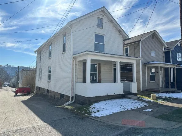 622 Roup St, Tarentum, PA 15084