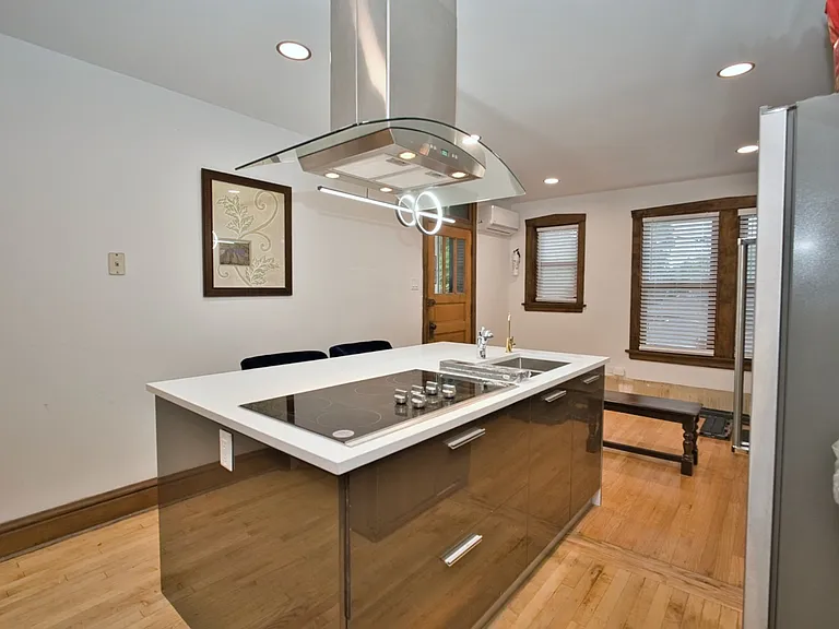 2437 W North Shore Ave #2 — Photo 9