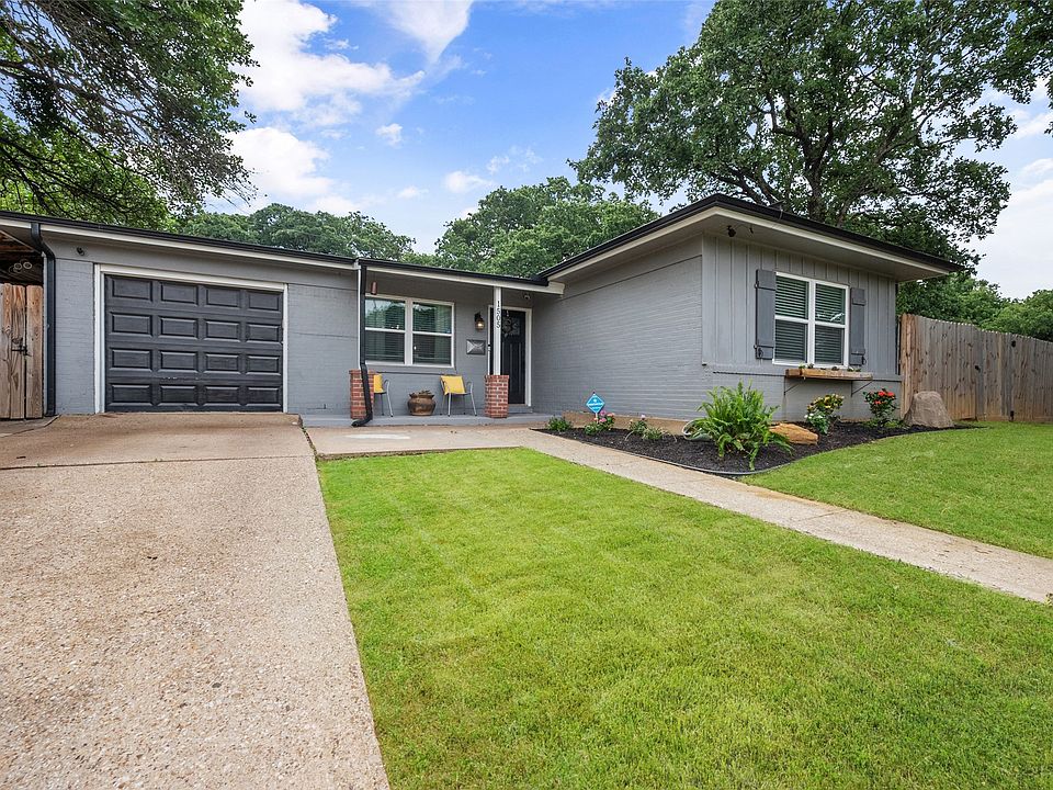 1st image of 1505 Briarwood Blvd