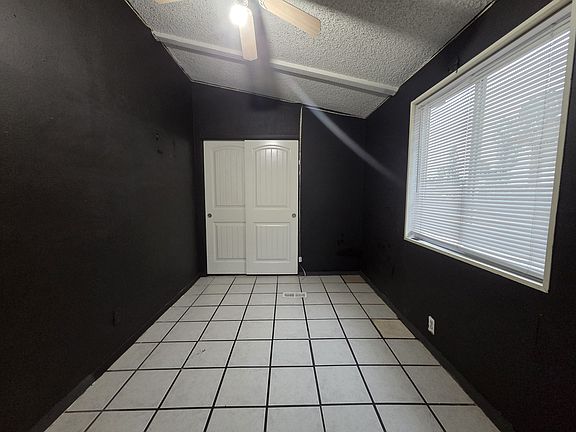 Small bedroom #1