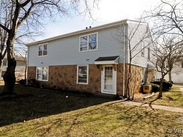 344 Mallard Ct, Vernon Hills, IL 60061