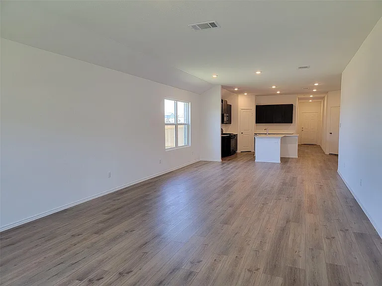 100 Montego St — Photo 12