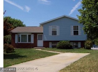 697 Windsor Dr, Westminster, MD 21158