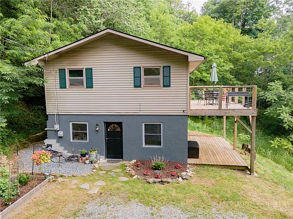 2nd image of 280 Lynn Hill Road