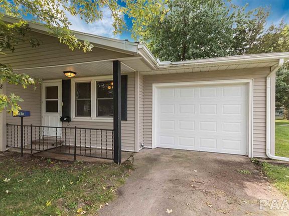 3rd image of 8 Melrose Ln