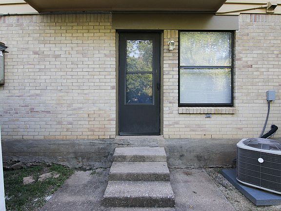 5th image of 1905 W Morton St