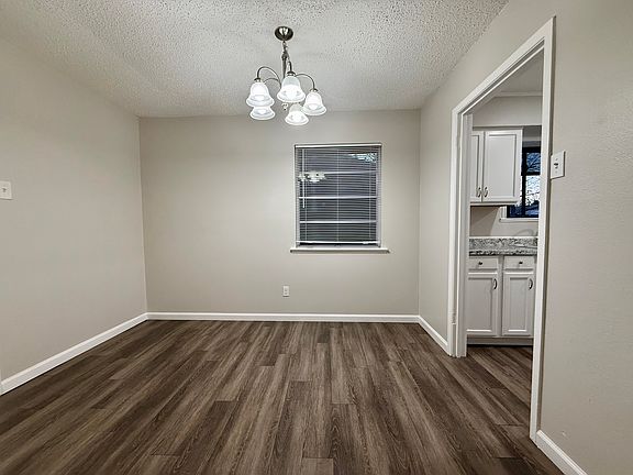3rd image of 3117 Centennial Dr