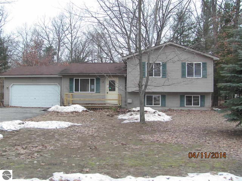 1st image of 2674 Fashion Ave