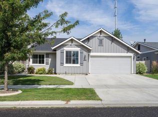 5376 W Los Flores St, Meridian, ID 83646