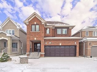 285 McBride Cres, Newmarket, ON L3X 2W4