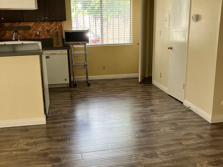 4628 Fulton Ave #5 — Photo 5