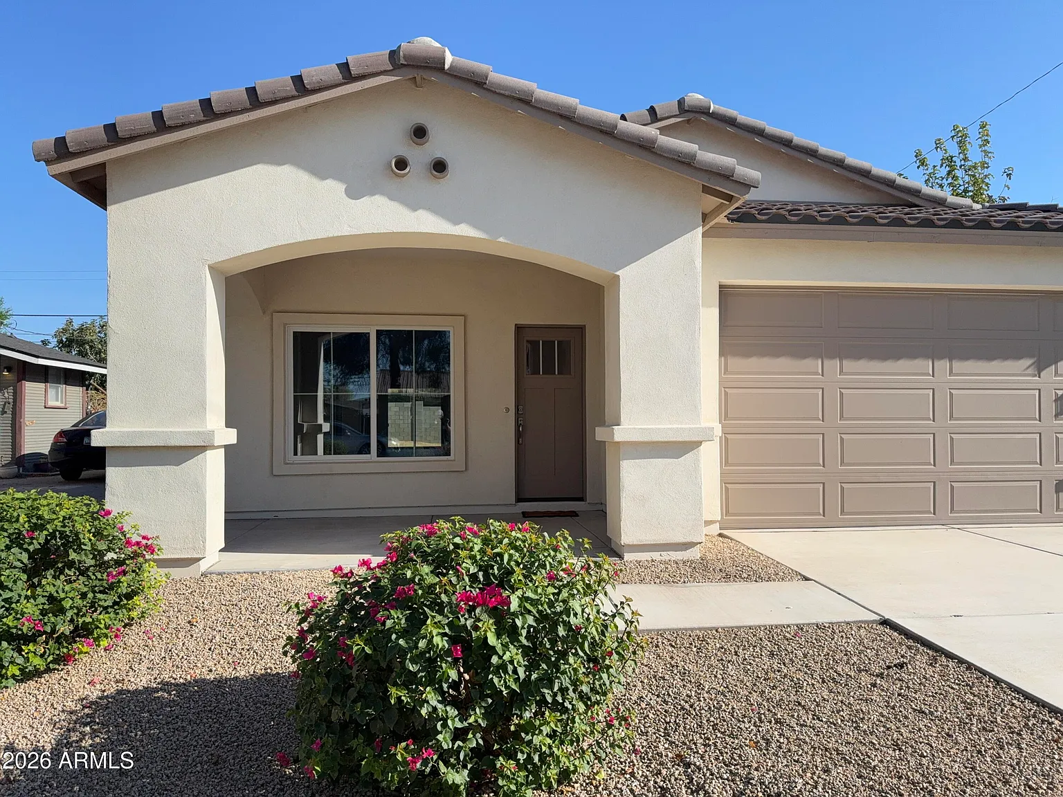 3 bed, 2.0 bath, 1723 sqft, $1,800 — Photo 3