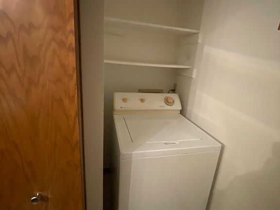 5th image of 2355 Grenadier Ave N