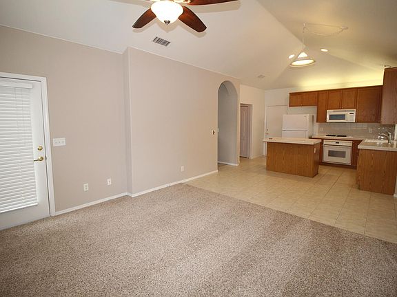 4th image of 7566 N Bain Ave