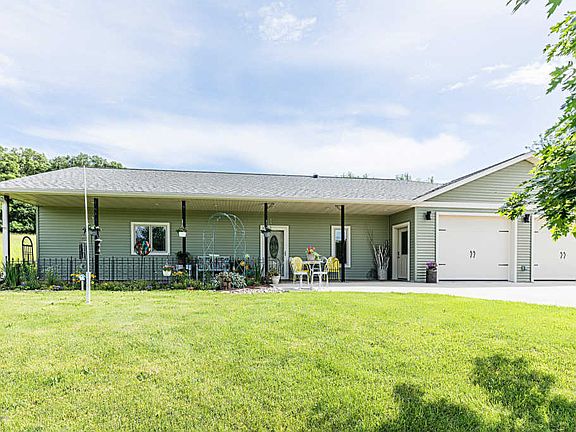 3rd image of 23594 Cherry Hill Dr