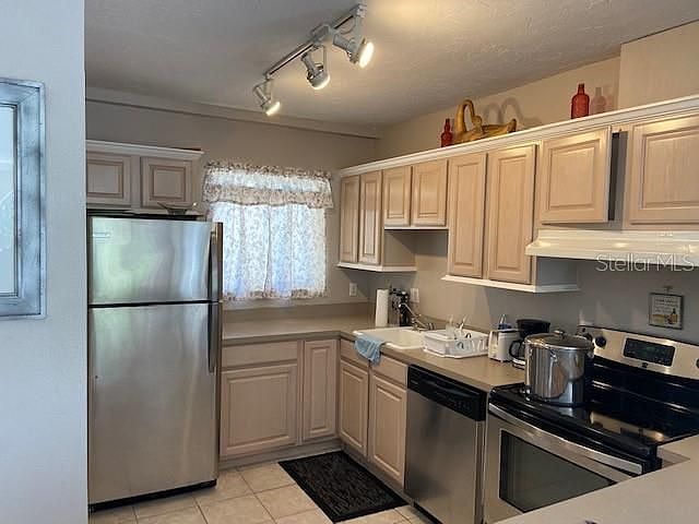 1st image of 301 S Gulfstream Ave Unit 304