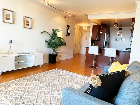Sold by Hauseit LLC | media 8