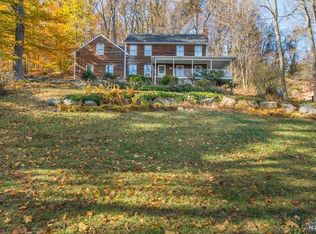 78 Apshawa Cross Rd, West Milford, NJ