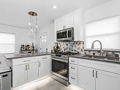 10 Harrison Ave — Photo 15