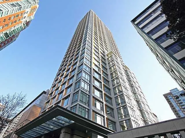 1028 W Barclay St #2201 — Photo 9