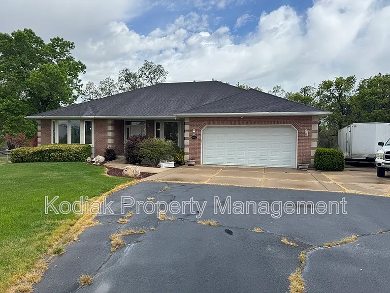 1673 E Webb Way — Photo 19