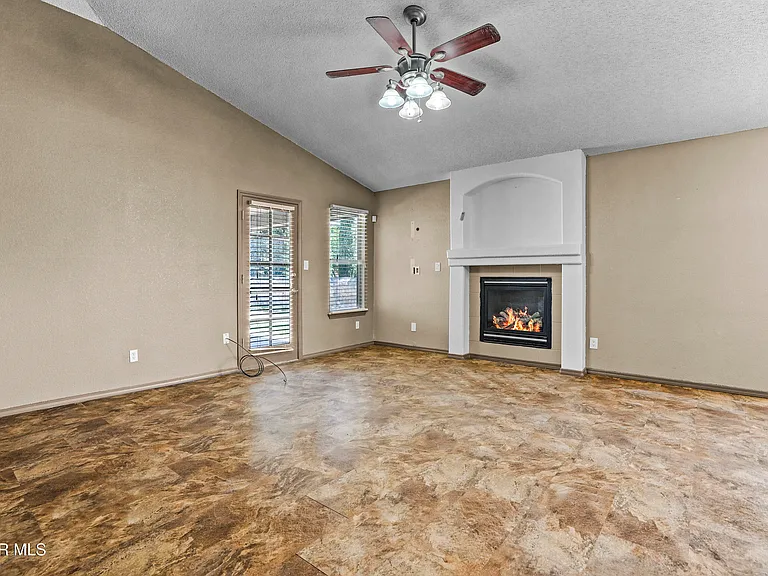 14069 Lago Seco Dr — Photo 6