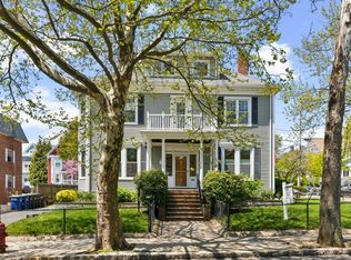 156 Sycamore St #3, Somerville, MA 02145