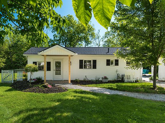 2nd image of 15378 Township Road 496