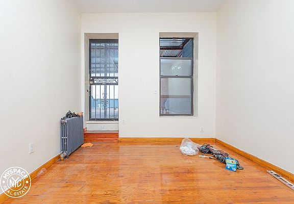 5th image of 646 Franklin Ave #1A