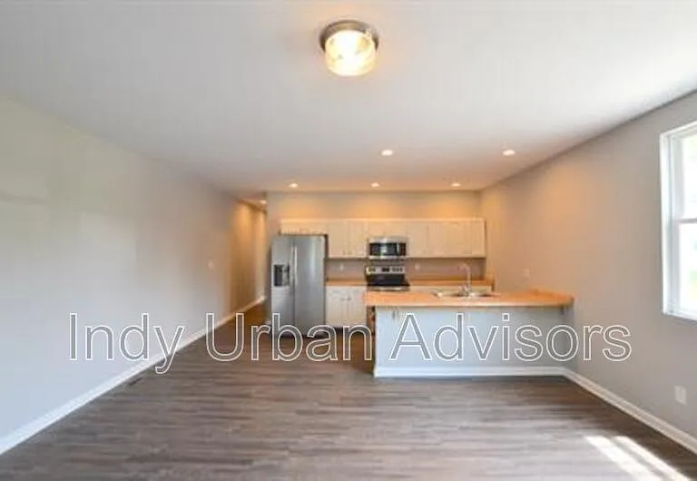 3501 N Illinois St #4 — Photo 2