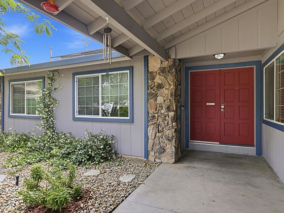 4th image of 1109 Augusta Way