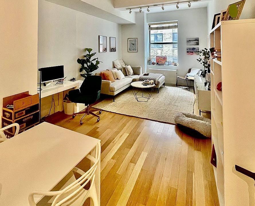 1st image of 99 John St APT 619